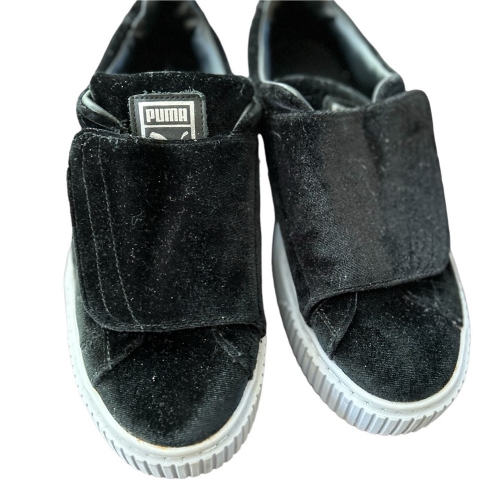 PUMA Women's Basket Platform Strap Sneakers Black Size 7.5 Casual Fashion